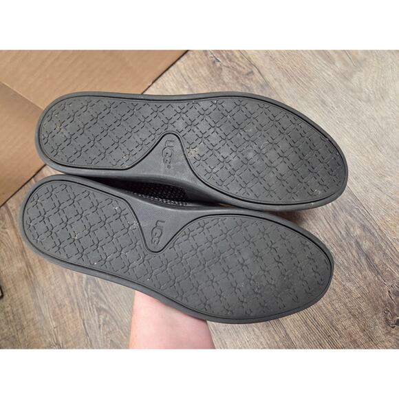 UGG Women's Sammy Slip-On Light Knit Sneakers Gray/Black Size 10 Shoes - Picture 7 of 9